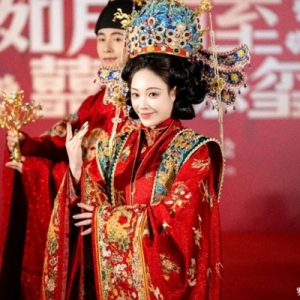 千年婚俗遇见现代美学！罗莱玺月创新入局中式婚嫁市场