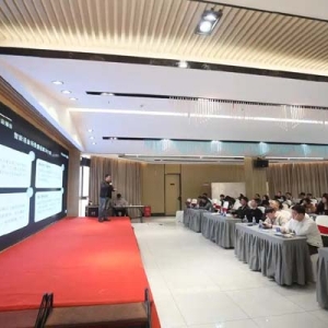 易来携手辰来五金发布全屋定制柜内智能灯光系统，引领照明与家居设计深度融合