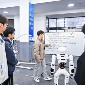 如何让毕业生具备职场“即战力”？沪上这所应用型高校联手企业攻克产业痛点