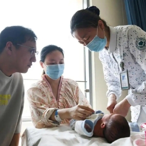 世界卫生日 关爱母婴健康