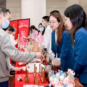 广东举办2025年世界卫生日主题活动，多举措护航母婴健康