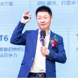 时代筑就的中国建材战略咨询教父：万水波的传奇人生