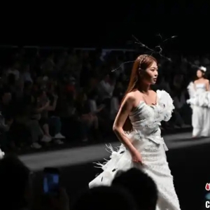 广东高校服装联盟华农时装周在广州开幕