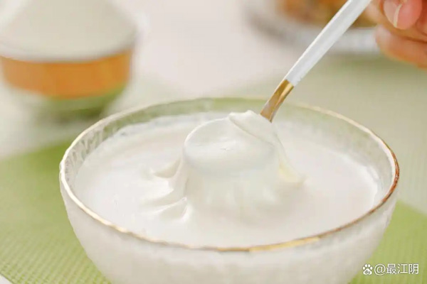 初夏养生新选择：盛健羊乳有机纯羊奶粉，早晚一杯更健康