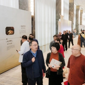五粮液以诗酒为媒 诠释民族品牌文化担当
