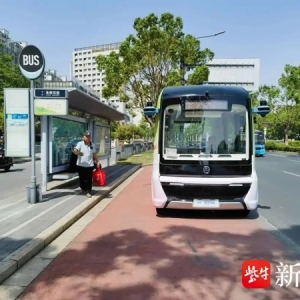 增开3条线路！无锡惠山经开区自动驾驶小巴上新！
