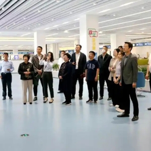 体验优服务、政务零距离！西海岸新区行政审批服务局举办政府开放日活动