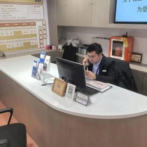 从围墙内到街巷间，“零距离” 服务暖到居民心坎里