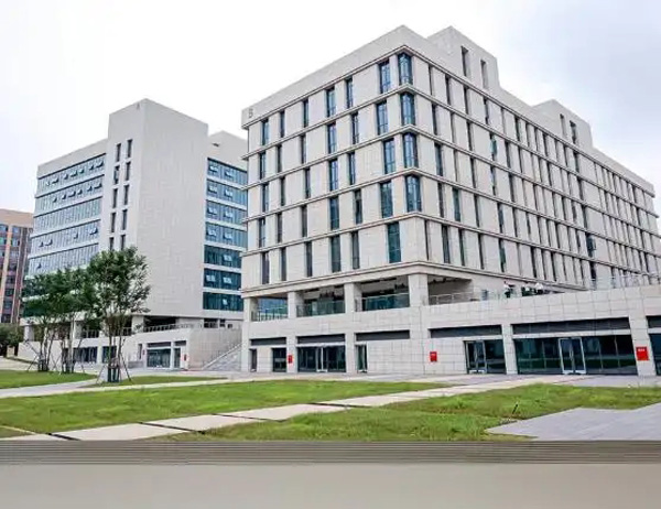 国产硬核技术+跨国创新链……两江新区生命健康“新质生产力”亮相西洽会