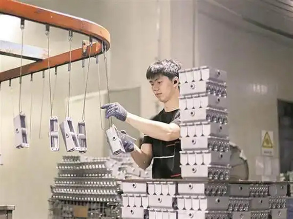 肇庆高要金利镇：五金专业镇含“金”量不断提升