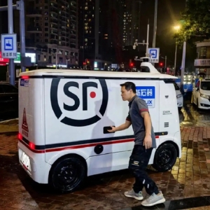 运营密度全国居首！无人车配送行业迎爆发性增长，深圳年底千车上路