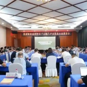 娄底经开区：加强合作共享机遇 推动“三电”产业高质量发展