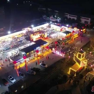 “小集市”凝聚创业“大能量” 王台青年创意美食集市点燃青岛西海岸新区北部新城夜经济