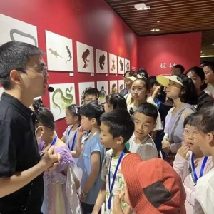四川天府新区开展科普阅读活动 30余名青少年走进中国科学院成都生物所