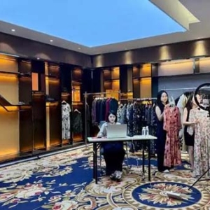 高质量发展看中国｜传统服装产业“织”出全球新丝路
