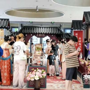 全国首站！“吾独友偶·香妆楼”快闪东莞启幕 首日现场火爆