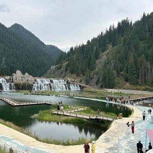 乌鲁木齐县锚定“首府后花园”，建设优秀旅游目的地——天山大峡谷打造“百里黄金旅游走廊”绘就全域文旅新图景