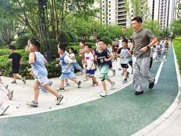 太原：备战马拉松 健身氛围浓