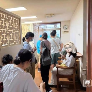 潮声丨大小医院开起了“夜门诊”，你怎么看？