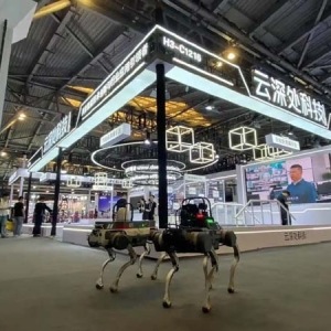 云深处科技亮相WAIC2025，展示具身智能机器人关键技术与实战应用