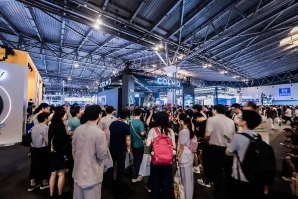 科技家电头部玩家COLMO，携AI HOME亮相世界人工智能大会2025
