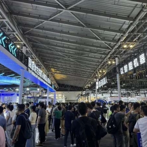 WAIC最“火爆”的展区，“浦东人形机器人”战队捷报频传