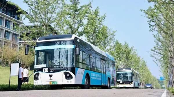 刷外卡乘公交、9条线路无缝接场馆！成都东部新区交通升级迎世运