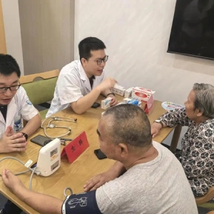 冬病夏治正当时，老年人在养生过程中要注意什么？中医有这些建议
