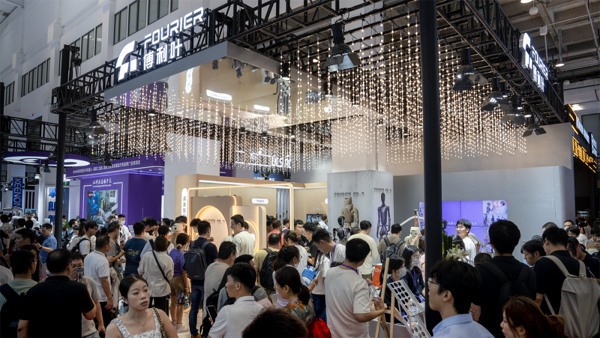 多款新品亮相，浦东机器人企业引领智能变革