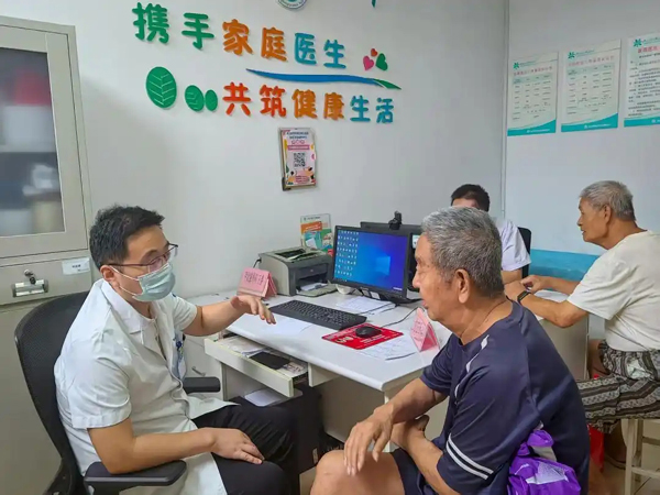 “健康守门人”织密家门口幸福网