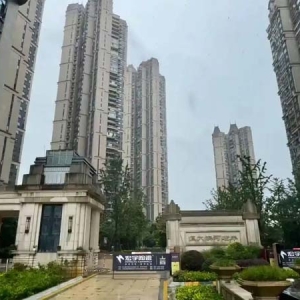 滨河左岸小区业主急了！装修完3个多月，保证金一直未退