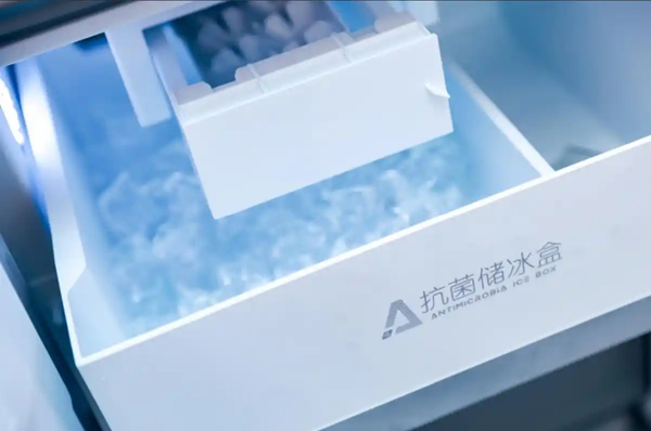 高温带动“冷经济”消费升级 家电企业争相切入自动制冰赛道
