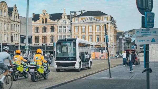 文远知行Robobus获比利时首个L4级自动驾驶牌照