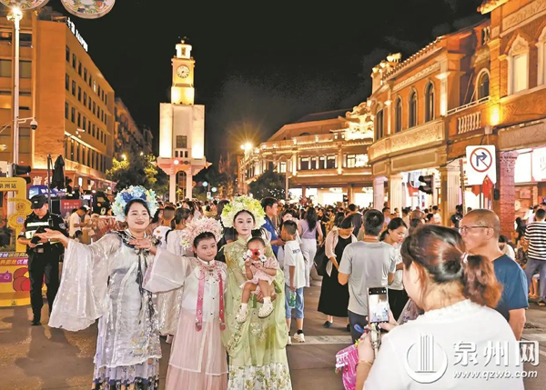 漫游世遗之城：解锁夜生活的松弛密码