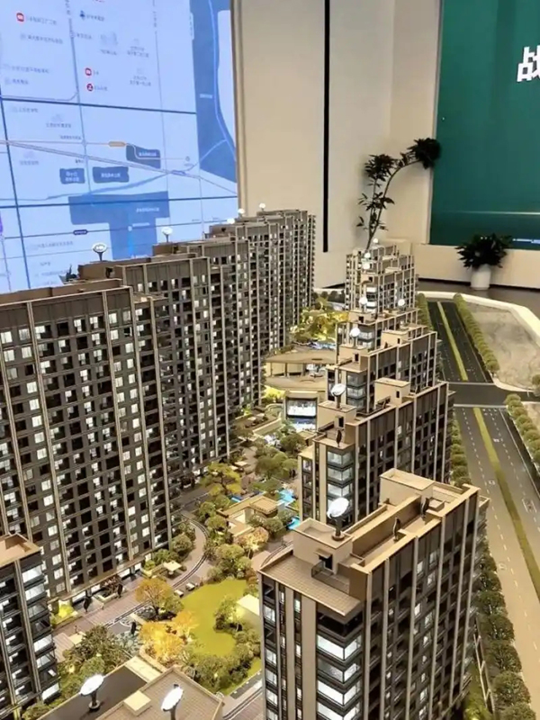 国庆楼市“银十”分化开局，一线城市热门新房抢手，政策预期仍在升温