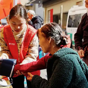 智慧康养“破圈”进村 湖北移动数字适老焕新银发经济