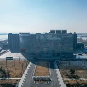 一条数据链，一座智算中心，一个新产业集群